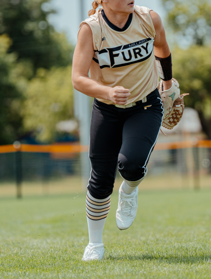 Rokey Softball Cleats Women's SwiftStep TPU Size [Insert Size] - Enhanced Performance and Comfort