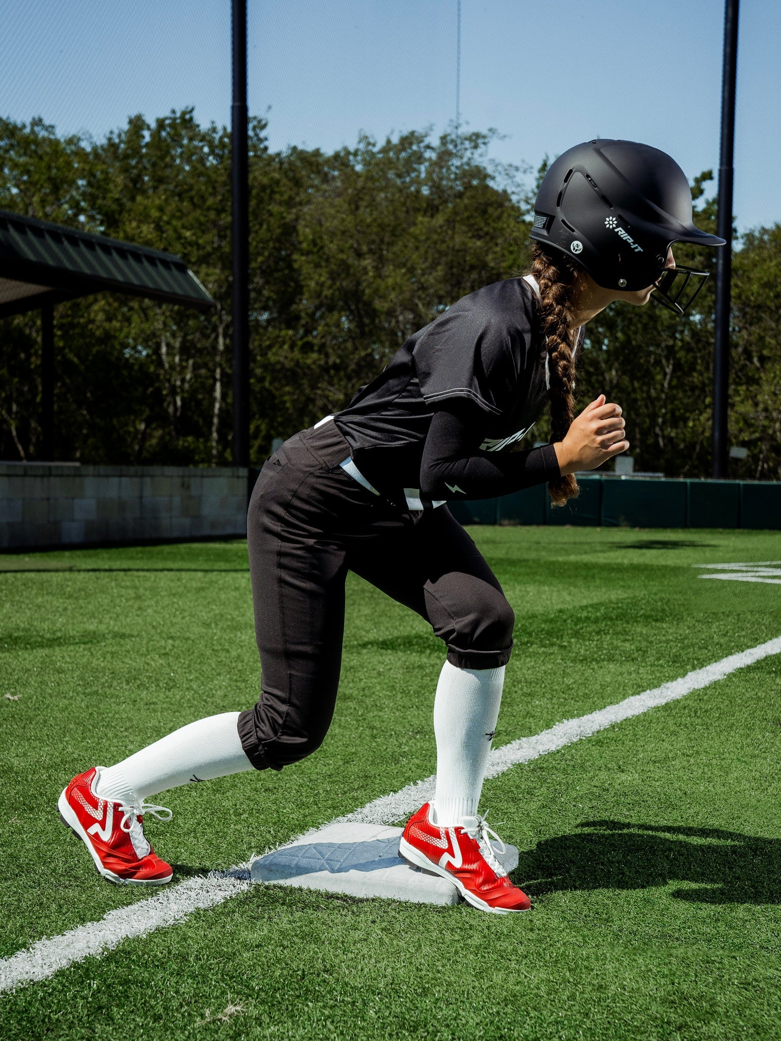 Rokey Softball Shoes Women's Size 7 Black - Enhanced Performance for Turf Play